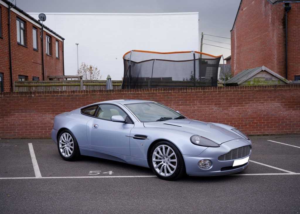 Lot 129 - 2004 Aston Martin  Vanquish 2+2