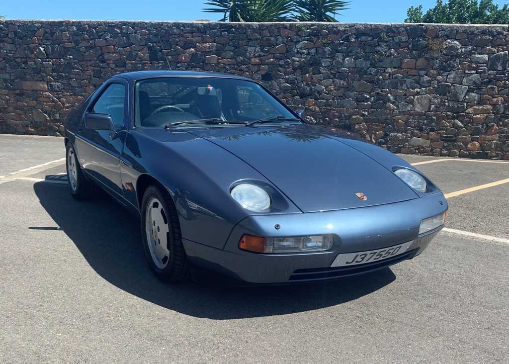 Lot 122 - 1989 Porsche  928 S4