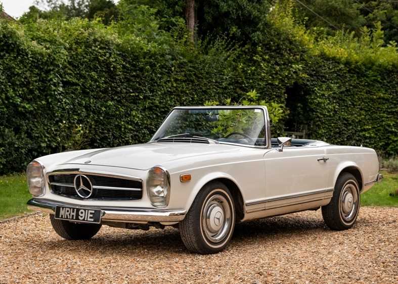 Lot 156 - 1967 Mercedes-Benz  250 SL Pagoda