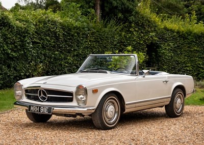 Lot 156 - 1967 Mercedes-Benz  250 SL Pagoda
