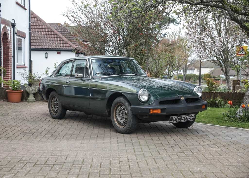 Lot 107 - 1975 MG B GT Jubilee Model