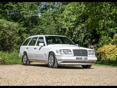 Lot 106 - 1995 Mercedes-Benz  E300 D