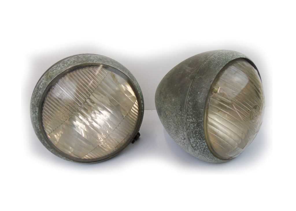 Lot 13 - A pair of Lucas 8.5” head lights