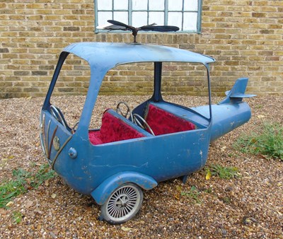 Lot 34 - Four-seat helicopter