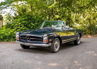 Lot 229 - 1971 Mercedes-Benz 280 SL Pagoda