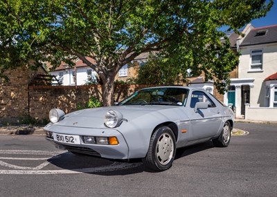 Lot 105 - 1988 Porsche 928