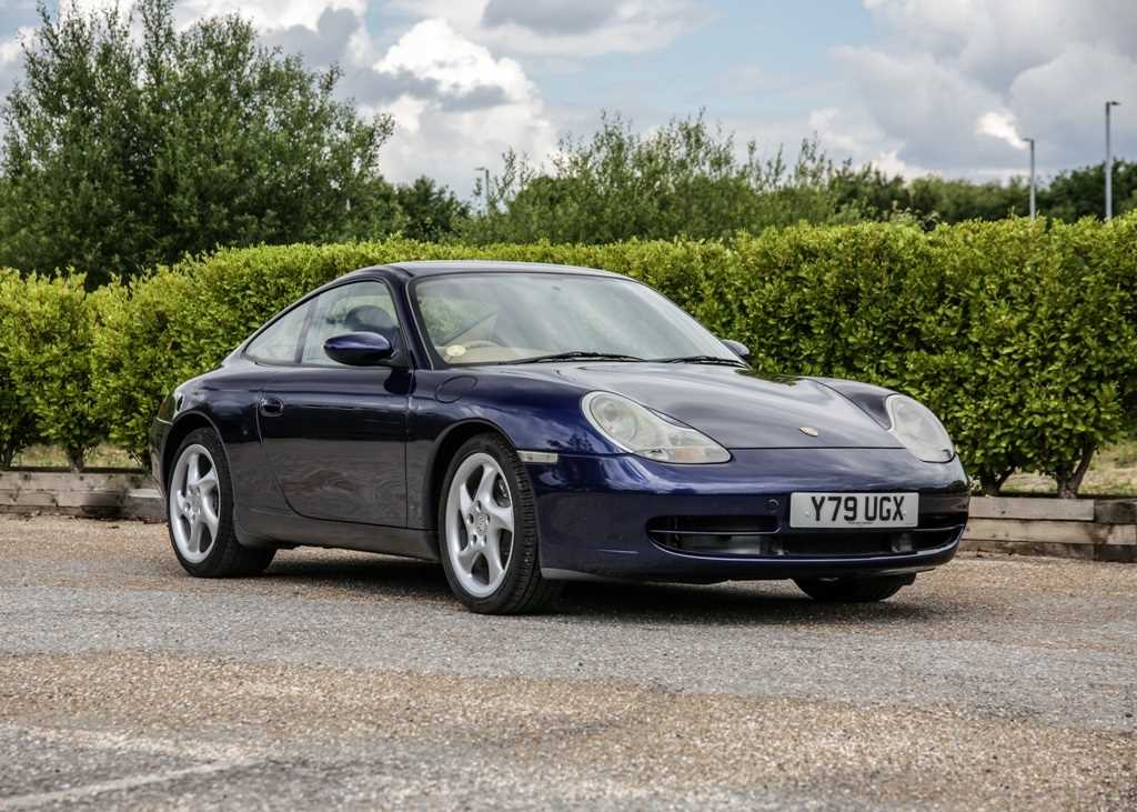 Lot 111 - 2001 Porsche 911/996 Carrera Tiptronic S