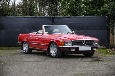 Lot 117 - 1982 Mercedes-Benz 500 SL Roadster