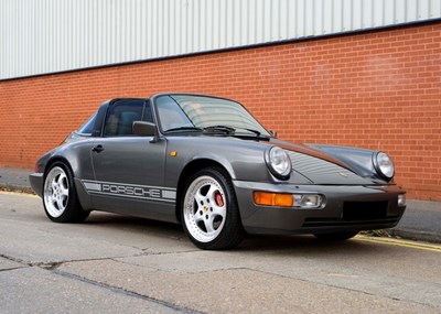 Lot 120 - 1990 Porsche 911 Carrera 2 Targa