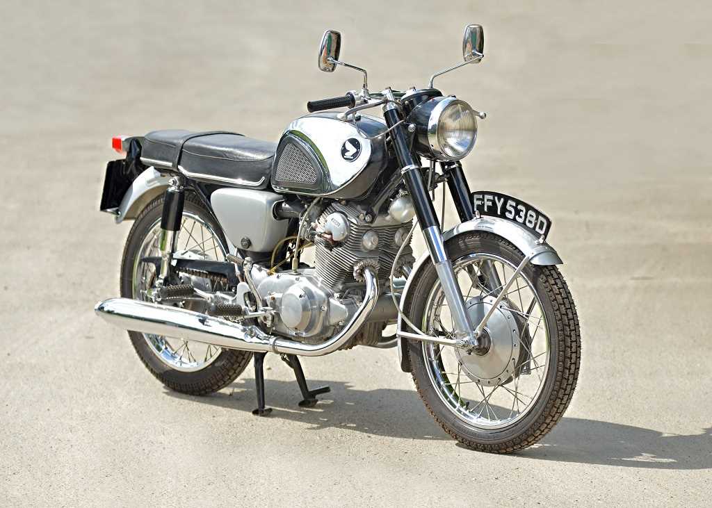 Lot 104 - 1966 Honda  CB72 250cc Super Sport