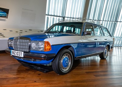 Lot 139 - 1985 Mercedes-Benz  230 TE Service Car