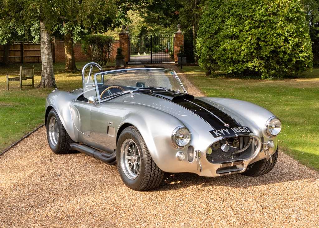 Lot 158 - 1965 AC Cobra 427 by Contemporary