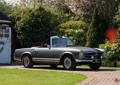 Lot 233 - 1968 Mercedes-Benz 280 SL Pagoda