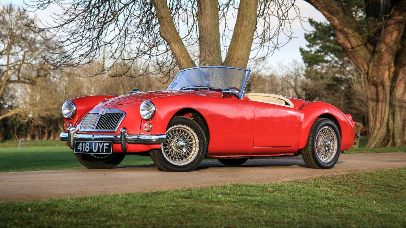 Lot 119 - 1960 MG  A Roadster