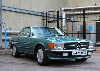 Lot 177 - 1987 Mercedes-Benz 300 SL Roadster