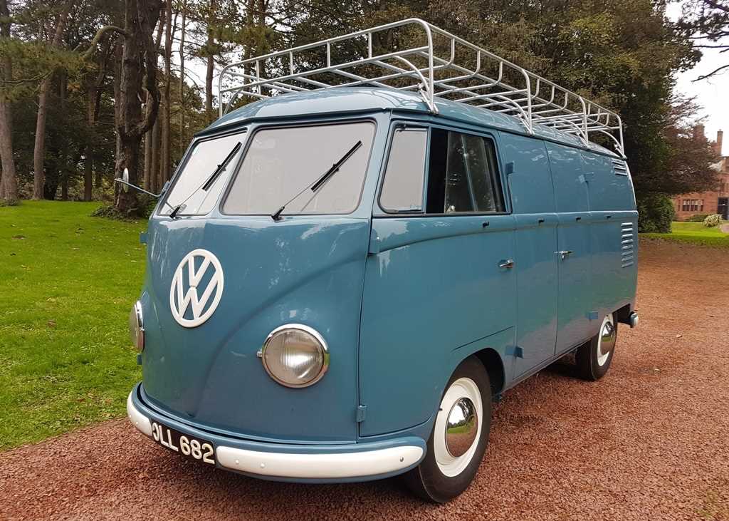 Lot 172 - 1954 Volkswagen T1 Transporter (Barn-door Panel Van)