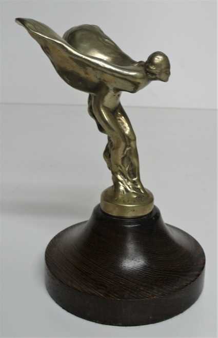Lot 74 - A good ‘Cat in the Moon’ mascot marked Et Mercier and Paris 1923.