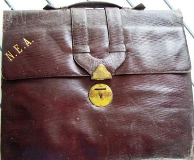 Lot 21 - travelling writing case
