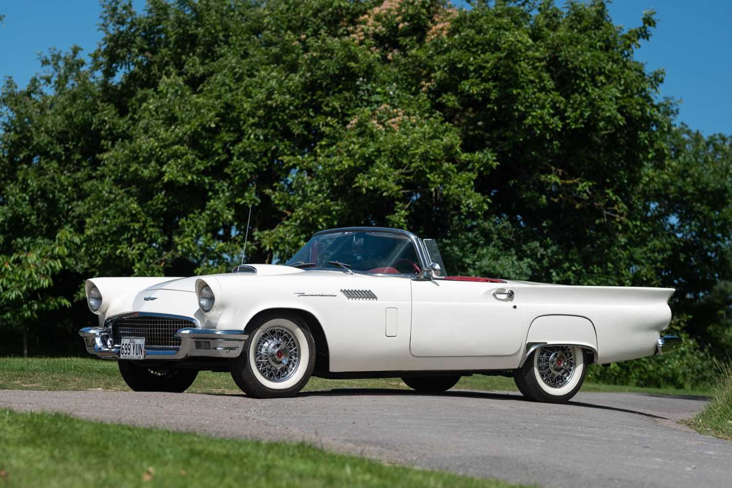 Lot 166 - 1957 Ford Thunderbird Convertible