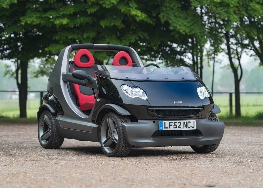 Lot 151 - 2002 Smart Crossblade