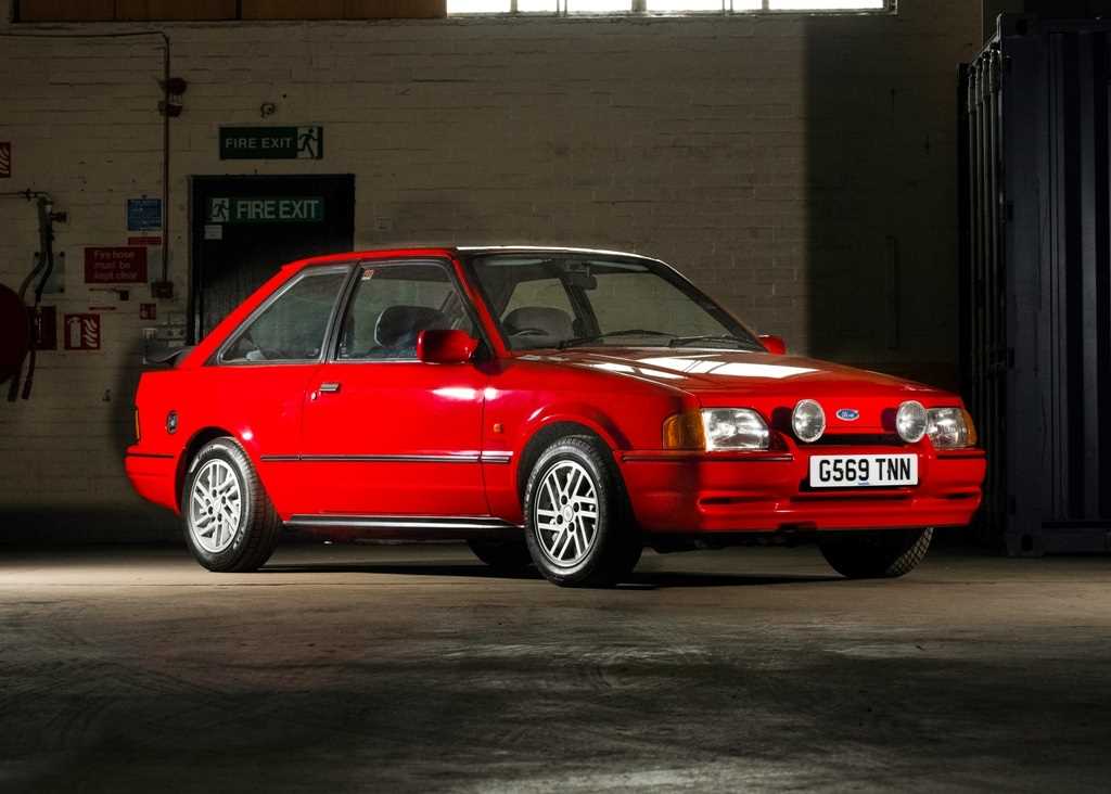 Lot 123 - 1990 Ford Escort XR3i