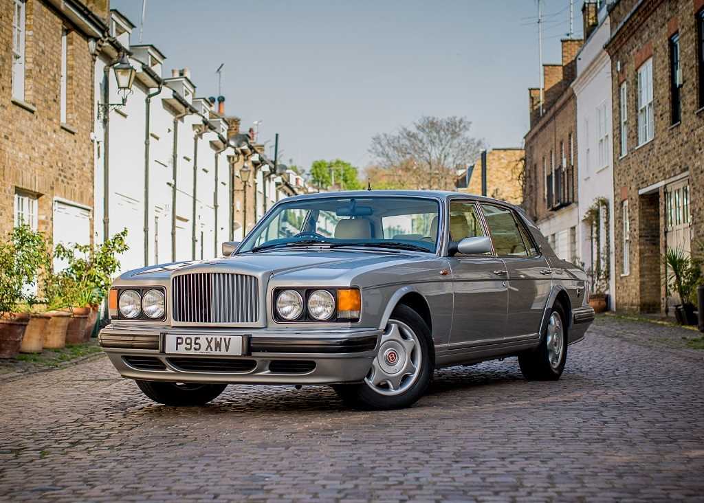 Lot 119 - 1997 Bentley  Turbo R