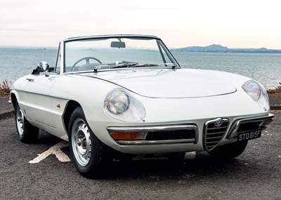 Lot 177 - 1967 Alfa Romeo Duetto 1600 Round Tail Spider