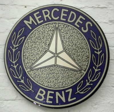 Lot 102 - Mercedes-Benz garage wall plaque