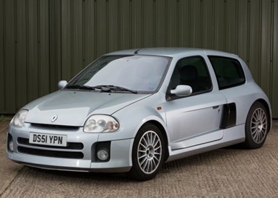 Lot 122 - 2002 Renault Clio Sport V6