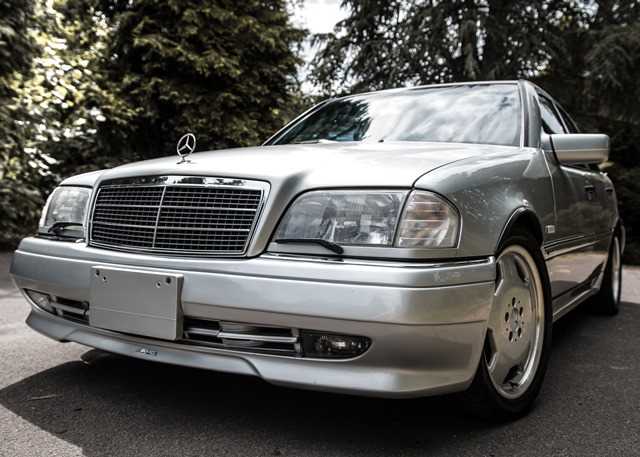 Lot 125 - 1996 Mercedes-Benz C36 AMG