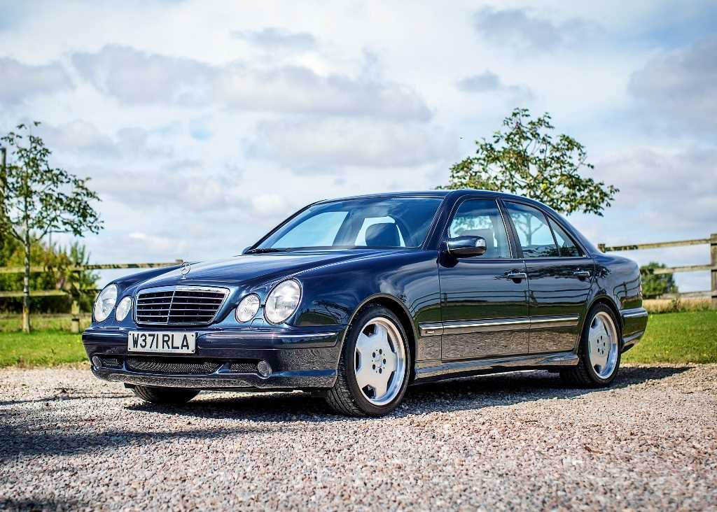 Lot 117 - 2000 Mercedes-Benz  E55 AMG