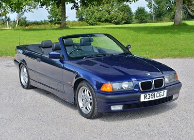 Lot 118 - 1997 BMW  328i Convertible