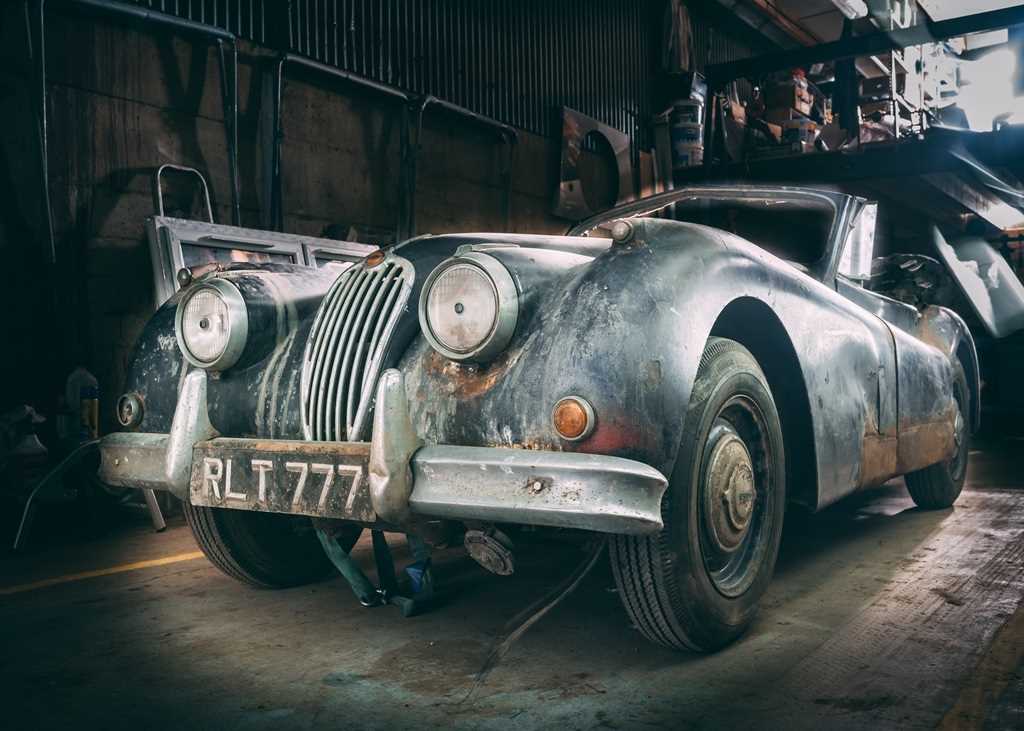 Lot 172 - 1955 Jaguar XK140 Drophead Coupé restoration