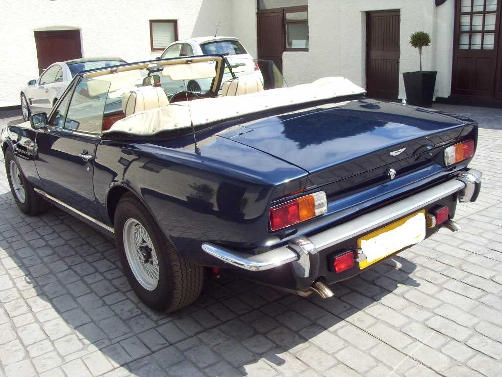 Lot 189 - 1979 Aston Martin V8 Volante