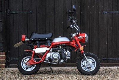 Lot 103 - 2009 Zhenhua ZH-A50 Monkey Bike
