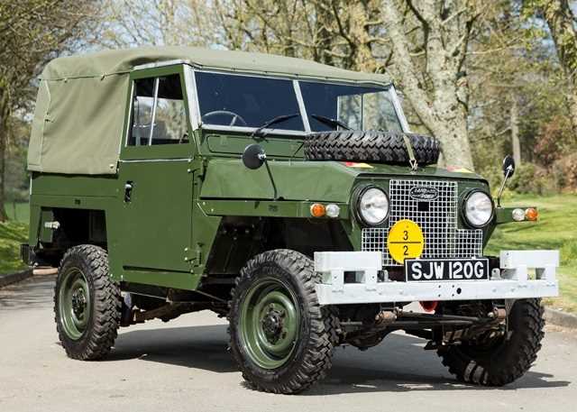 Lot 115 - 1975 Land Rover Series 2A Lightweight