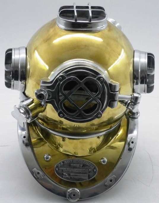 Lot 80 - A reproduction U.S. Navy deep sea diver’s helmet.