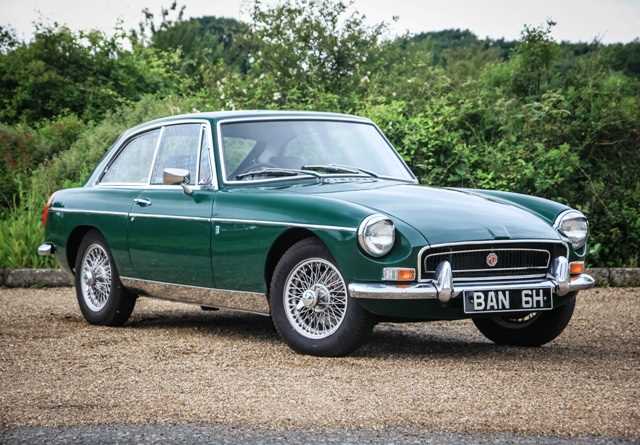 Lot 228 - 1970 MG B GT