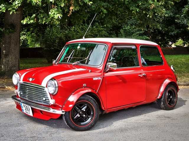 Lot 281 - 1996 Rover  Mini Cooper 'Fast Road Specification'