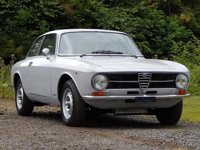 Lot 257 - 1974 Alfa Romeo 1600 GT Junior (1600cc)